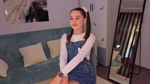 lanabubu from StripChat is Freechat
