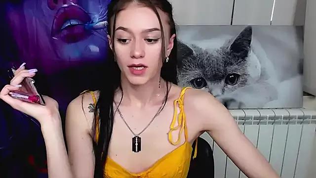 Check-out your craziest wishes with our pick of gaming cams models, featuring big knockers, round tails and tight twats.