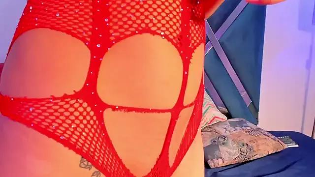 Check-out your craziest wishes with our pick of gaming cams models, featuring big knockers, round tails and tight twats.