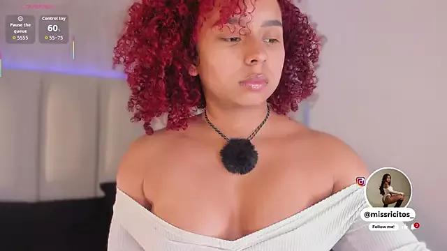 LaraCurls from StripChat is Freechat