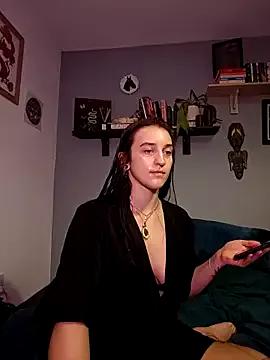 laradoom from StripChat is Freechat