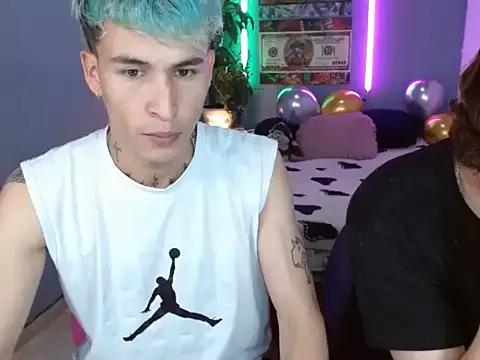 Latin_boysxxxx from StripChat is Freechat