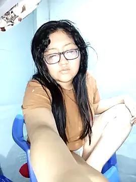 latinaladyg from StripChat is Freechat