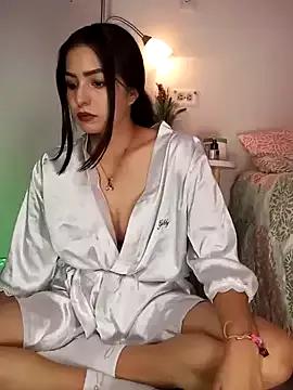 Check-out your craziest wishes with our pick of gaming cams models, featuring big knockers, round tails and tight twats.