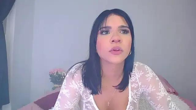Laura-angeel from StripChat is Freechat