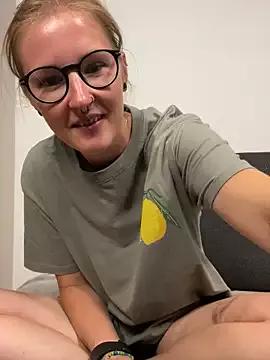LauraLuxxx from StripChat is Freechat