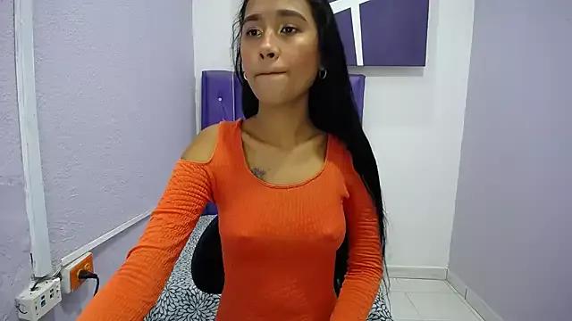 Photos of LauraMossart from StripChat is Freechat