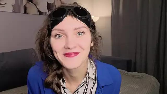 Check-out your craziest wishes with our pick of gaming cams models, featuring big knockers, round tails and tight twats.