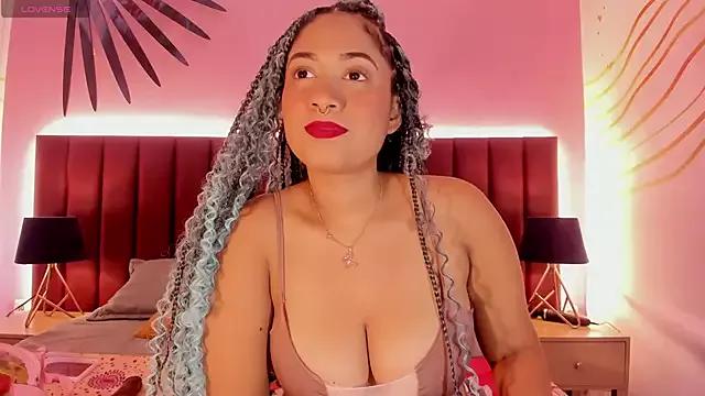 Check-out your craziest wishes with our pick of gaming cams models, featuring big knockers, round tails and tight twats.