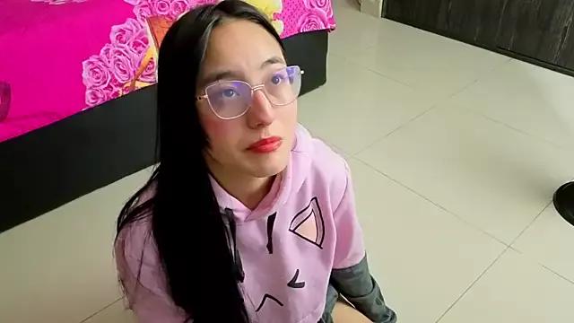 layla_santana from StripChat is Freechat