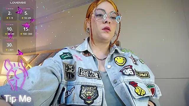 Layna_cold from StripChat is Freechat