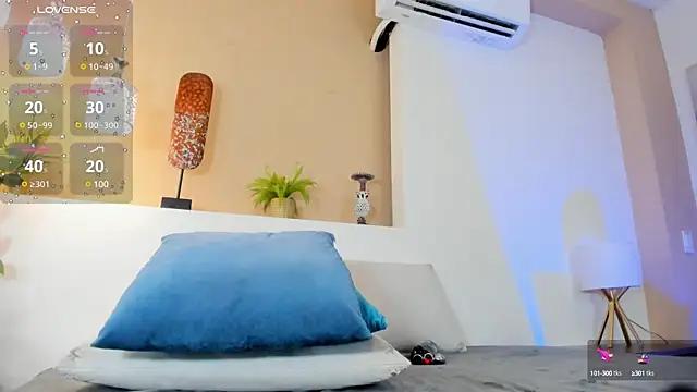 Lea_Brooks from StripChat is Freechat