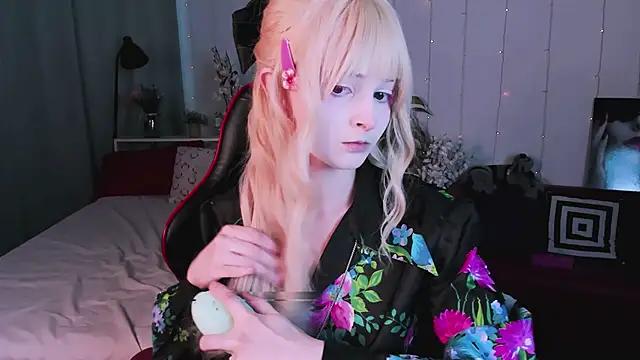 Check-out your craziest wishes with our pick of gaming cams models, featuring big knockers, round tails and tight twats.