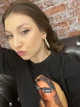 Check-out your craziest wishes with our pick of gaming cams models, featuring big knockers, round tails and tight twats.