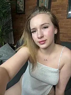 Check-out your craziest wishes with our pick of gaming cams models, featuring big knockers, round tails and tight twats.