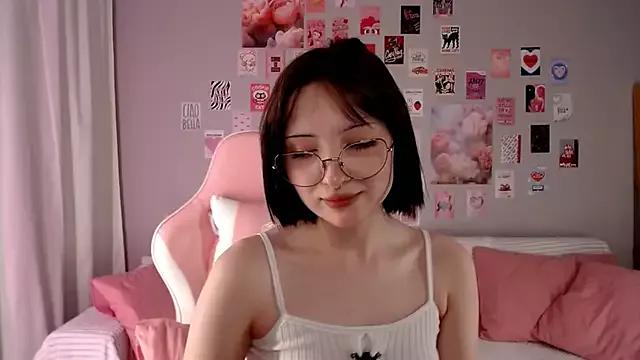 Lexi_Bottom from StripChat is Freechat