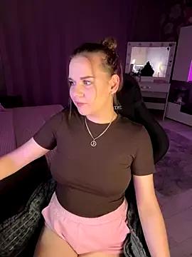 Lexi_noah from StripChat is Freechat