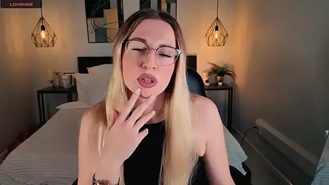 Lexi_terele from StripChat is Freechat