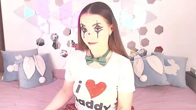 Check-out your craziest wishes with our pick of gaming cams models, featuring big knockers, round tails and tight twats.