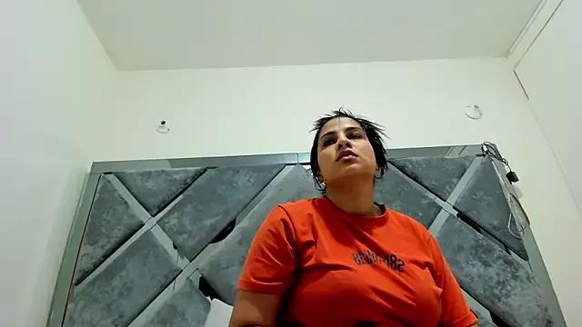 Leya-Summer from StripChat is Freechat