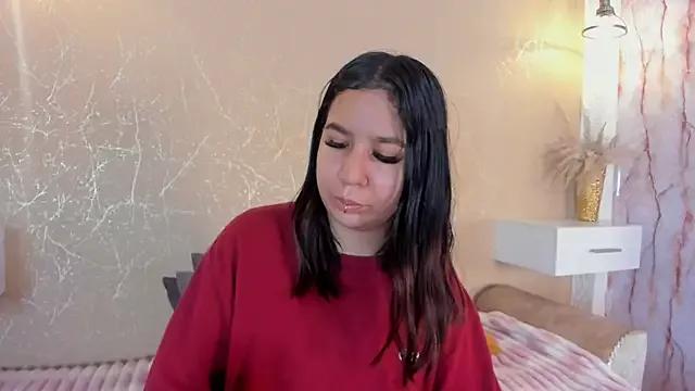 Lia_sarahi from StripChat is Freechat