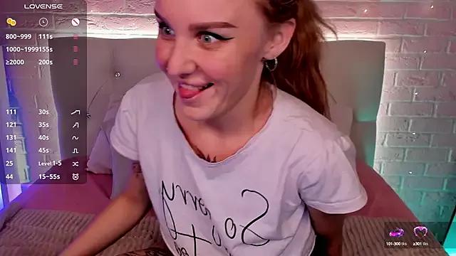 Check-out your craziest wishes with our pick of gaming cams models, featuring big knockers, round tails and tight twats.