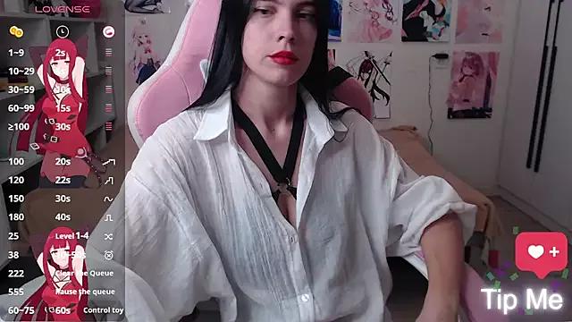 Check-out your craziest wishes with our pick of gaming cams models, featuring big knockers, round tails and tight twats.