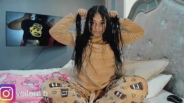 Liilyxxx from StripChat