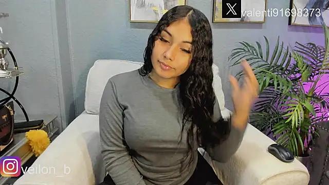 Liilyxxx from StripChat
