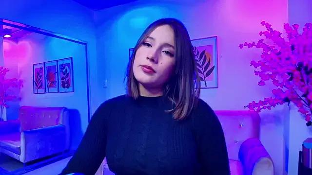 Lili_scott from StripChat is Freechat