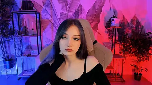 LiliLuna from StripChat is Freechat