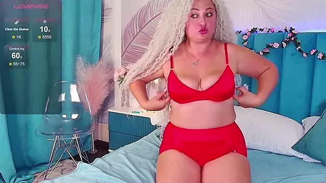 Check-out your craziest wishes with our pick of gaming cams models, featuring big knockers, round tails and tight twats.