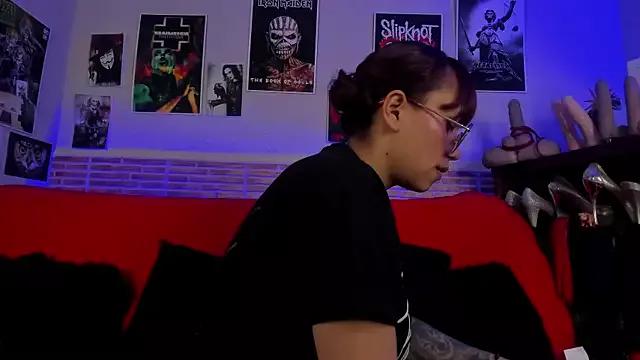 lilith-deveraux from StripChat is Freechat