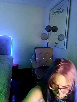 Lilith-Horny from StripChat is Freechat