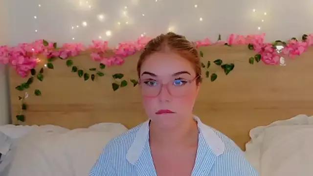 Lilith_Bonheur from StripChat is Freechat