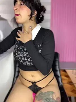 Check-out your craziest wishes with our pick of gaming cams models, featuring big knockers, round tails and tight twats.