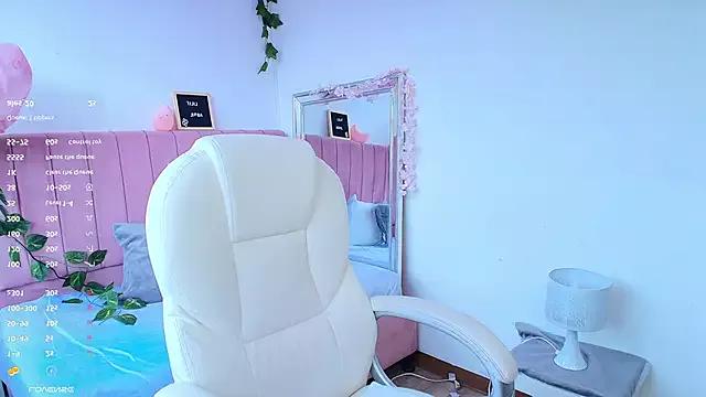 LilithAbril from StripChat is Freechat