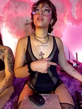 Check-out your craziest wishes with our pick of gaming cams models, featuring big knockers, round tails and tight twats.