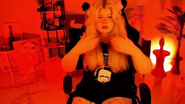 LilithNelson from StripChat is Freechat