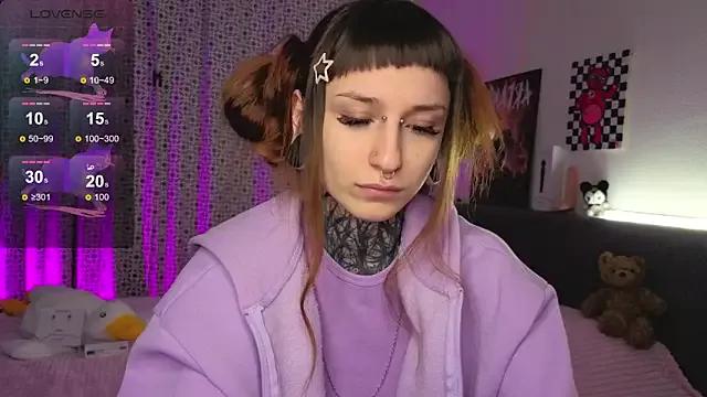 LilithPoison from StripChat is Freechat