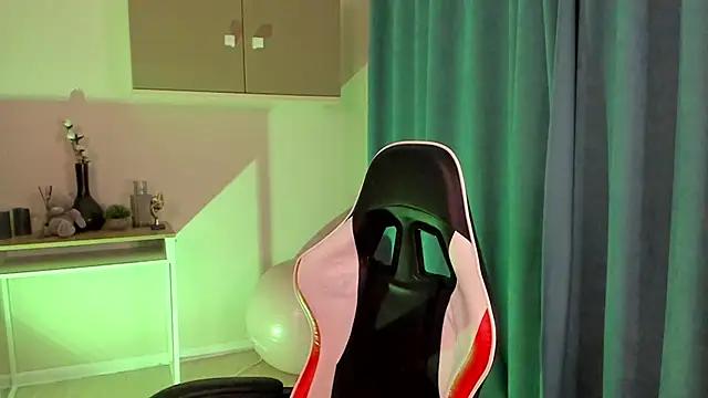 Check-out your craziest wishes with our pick of gaming cams models, featuring big knockers, round tails and tight twats.