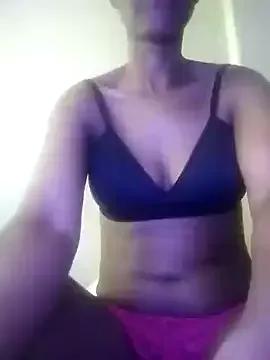 LILLYSLUT from StripChat is Freechat