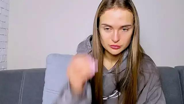 LilMary_ from StripChat is Freechat