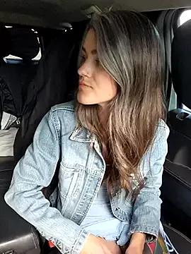 Lilmissvyx from StripChat is Freechat