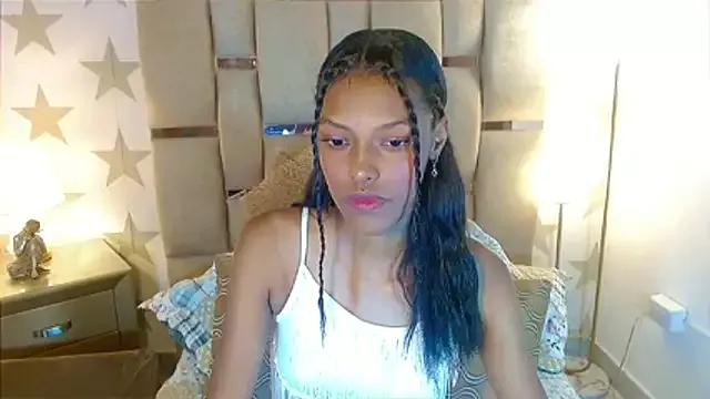 lily_uwi44 from StripChat is Freechat