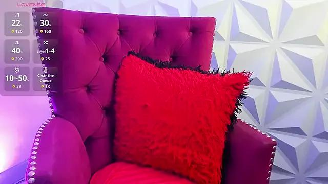 LilyQueen_cg from StripChat is Freechat