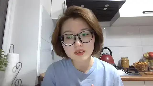 LilyTaylors from StripChat is Freechat