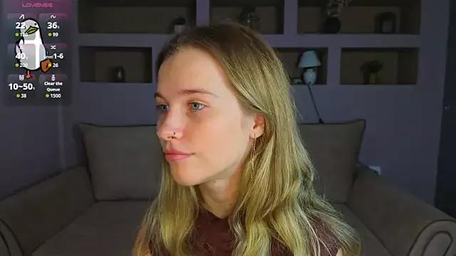 Check-out your craziest wishes with our pick of gaming cams models, featuring big knockers, round tails and tight twats.