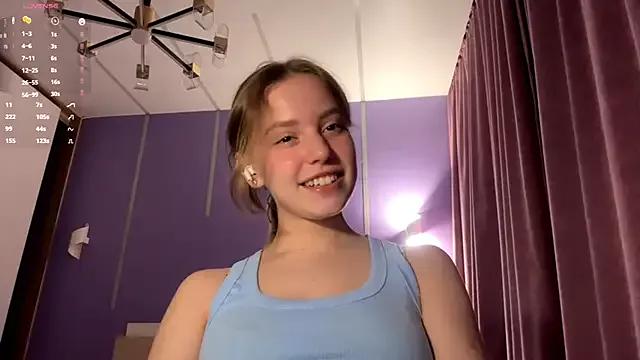 LinaMoonBlessed from StripChat is Freechat
