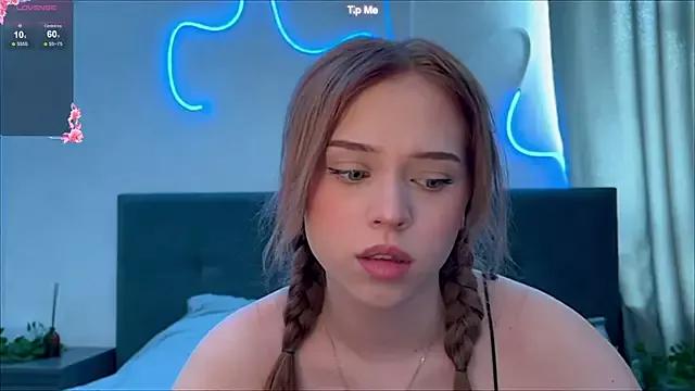LinaPeachich from StripChat is Freechat